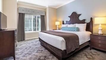 3 bedrooms, iron/ironing board, internet, bed sheets