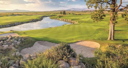 Running Y! Breathtaking Mountain Views