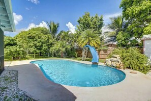 Pool - 3 Beds 2 Baths Pool Home with Lots of Parking (North Lauderdale)