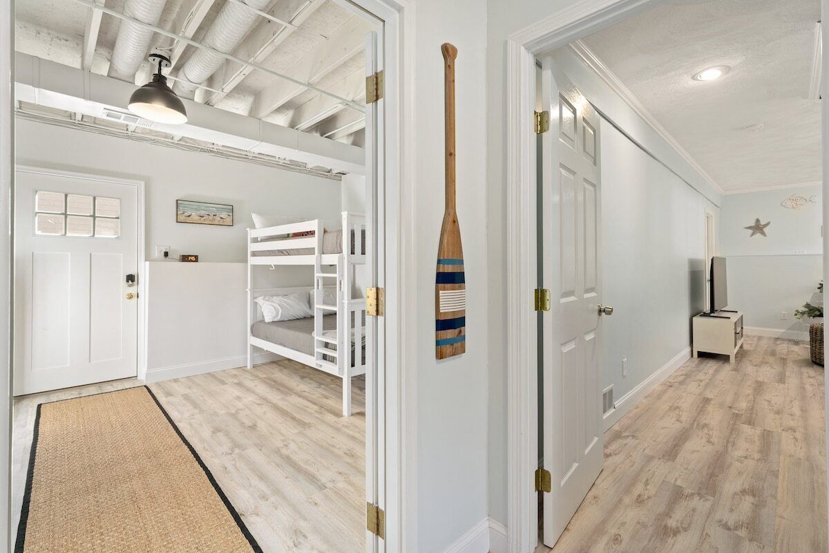 3 bedrooms, iron/ironing board