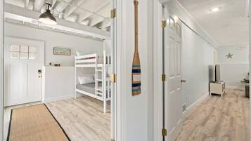 3 bedrooms, iron/ironing board
