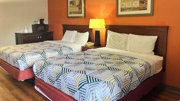 Cortinas blackout, wifi gratis y ropa de cama