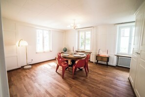 Standard Apartment | Living area - Tilia Apartments (Uster)
