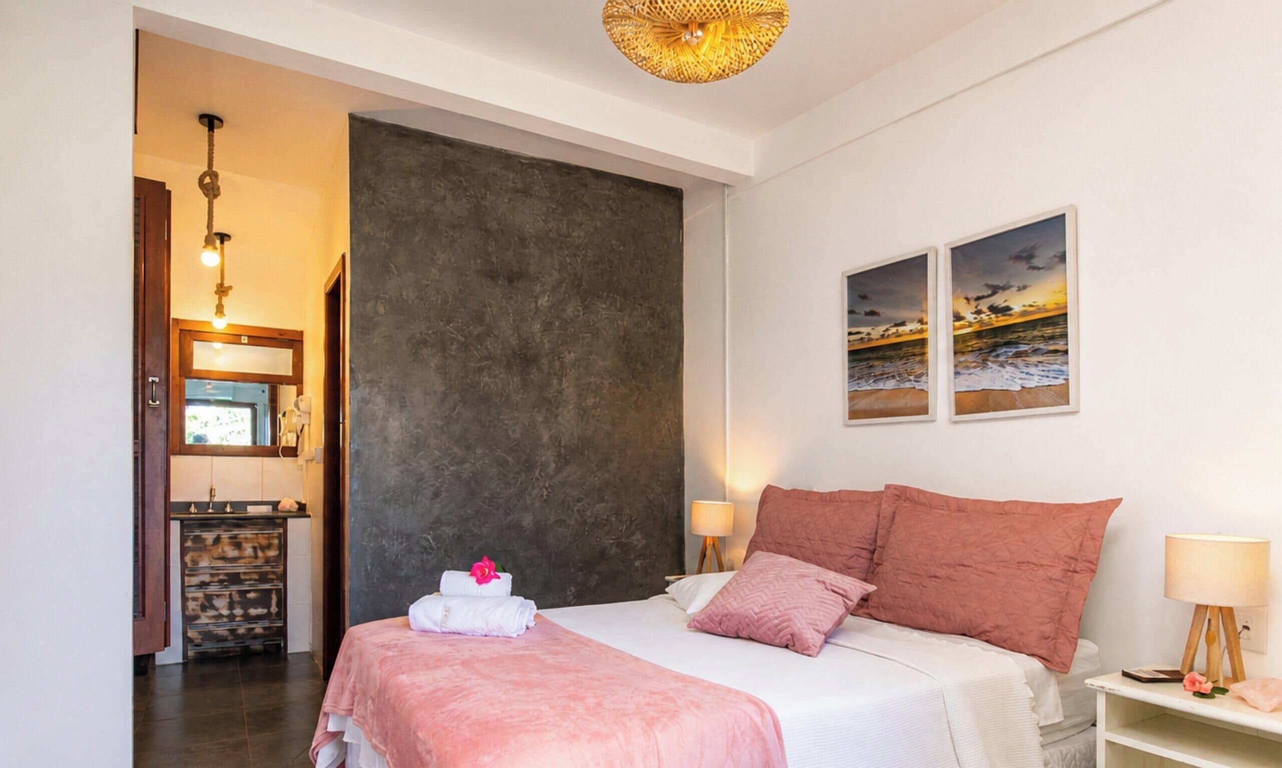 S1 - Suíte Conceição - Bollte Praia Boutique Pousada - Campeche | Sábanas de algodón egipcio, ropa de cama de alta calidad y minibar 