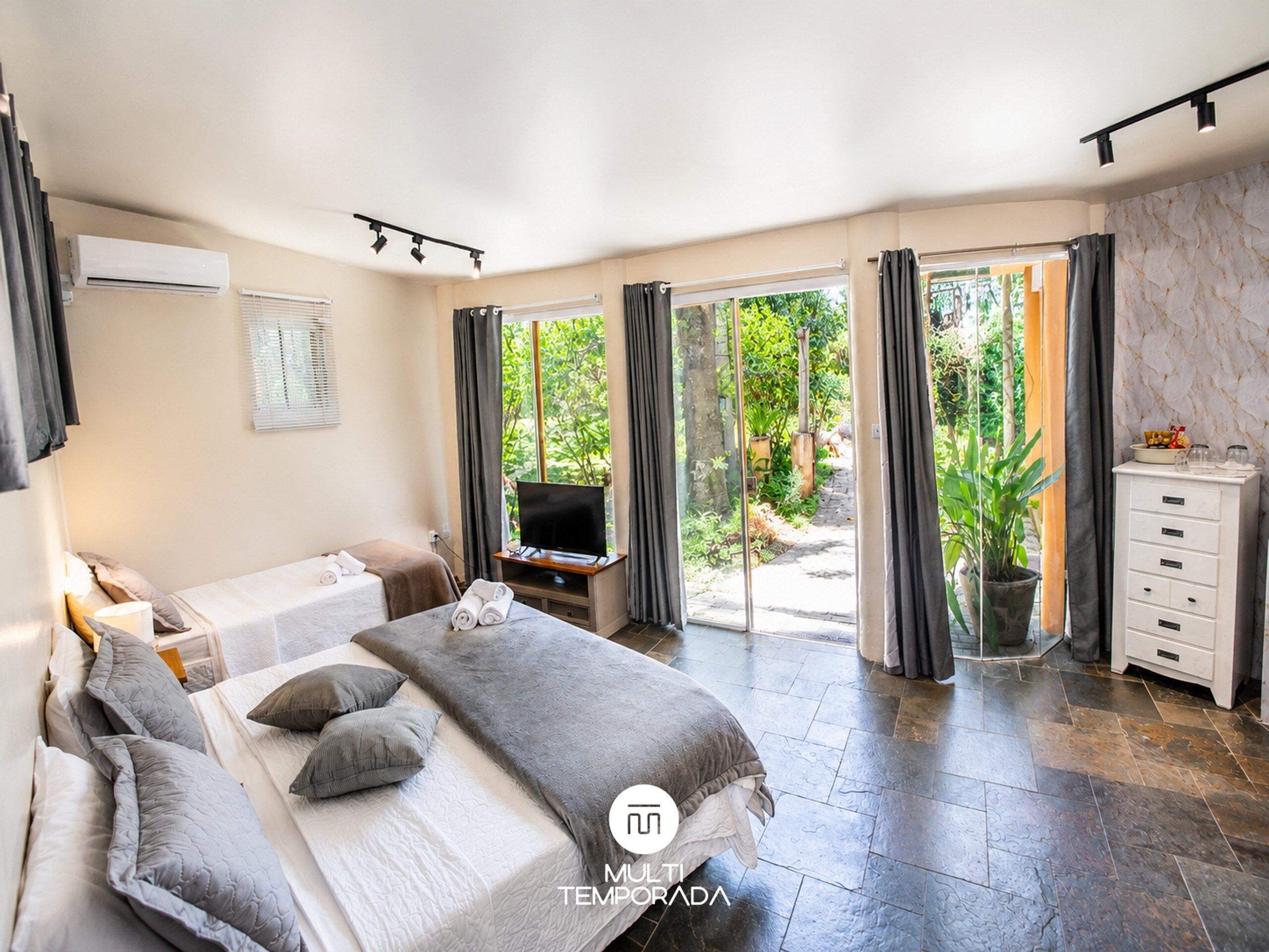 S9 - Boomerangue - Bollte Praia Boutique Pousada - Campeche | Bettwäsche aus ägyptischer Baumwolle, hochwertige Bettwaren, Minibar