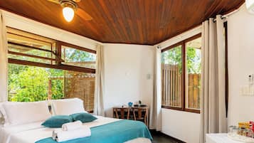 S3 - Suíte Lagoinha do Leste - Bollte Praia Boutique Pousada - Campeche | Sábanas de algodón egipcio, ropa de cama de alta calidad, minibar