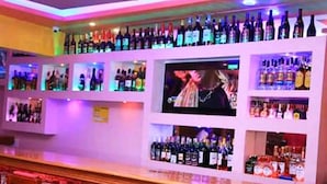 酒吧（店内）
