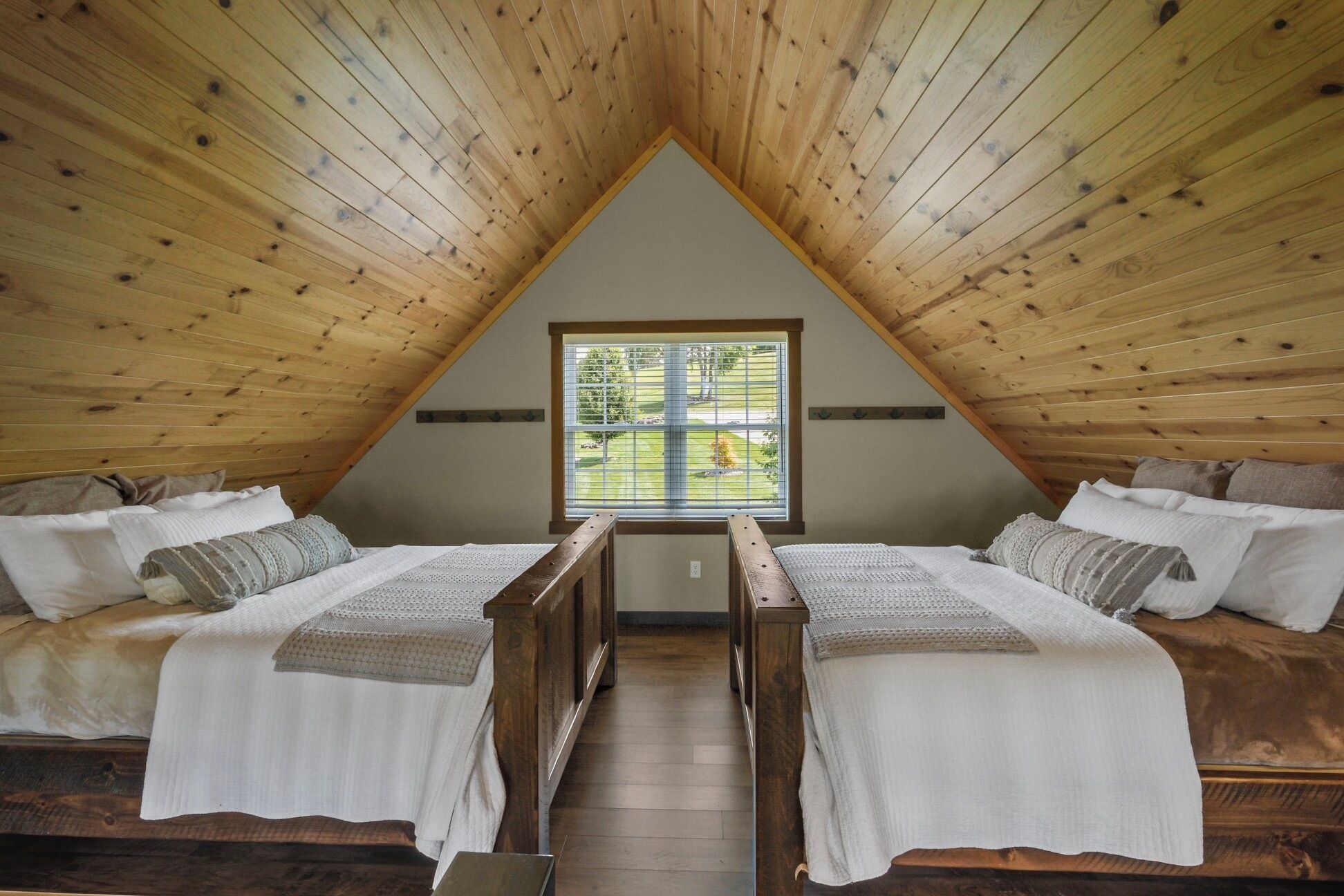 2 bedrooms, free WiFi, bed sheets, wheelchair access