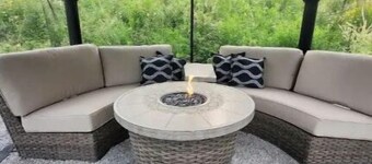 Mozie Park - Your fun romantic destination