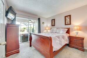 4 Schlafzimmer, Schreibtisch, Bügeleisen/Bügelbrett, WLAN
