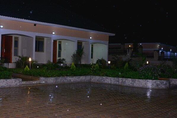 Pool - Katente Country Resort (Kyegegwa)