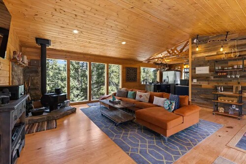 Enjoy the Now in an Alpine Oasis