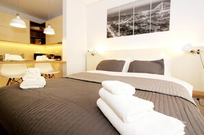 1 chambre, fer et planche à repasser, accès au Wi-Fi (inclus)