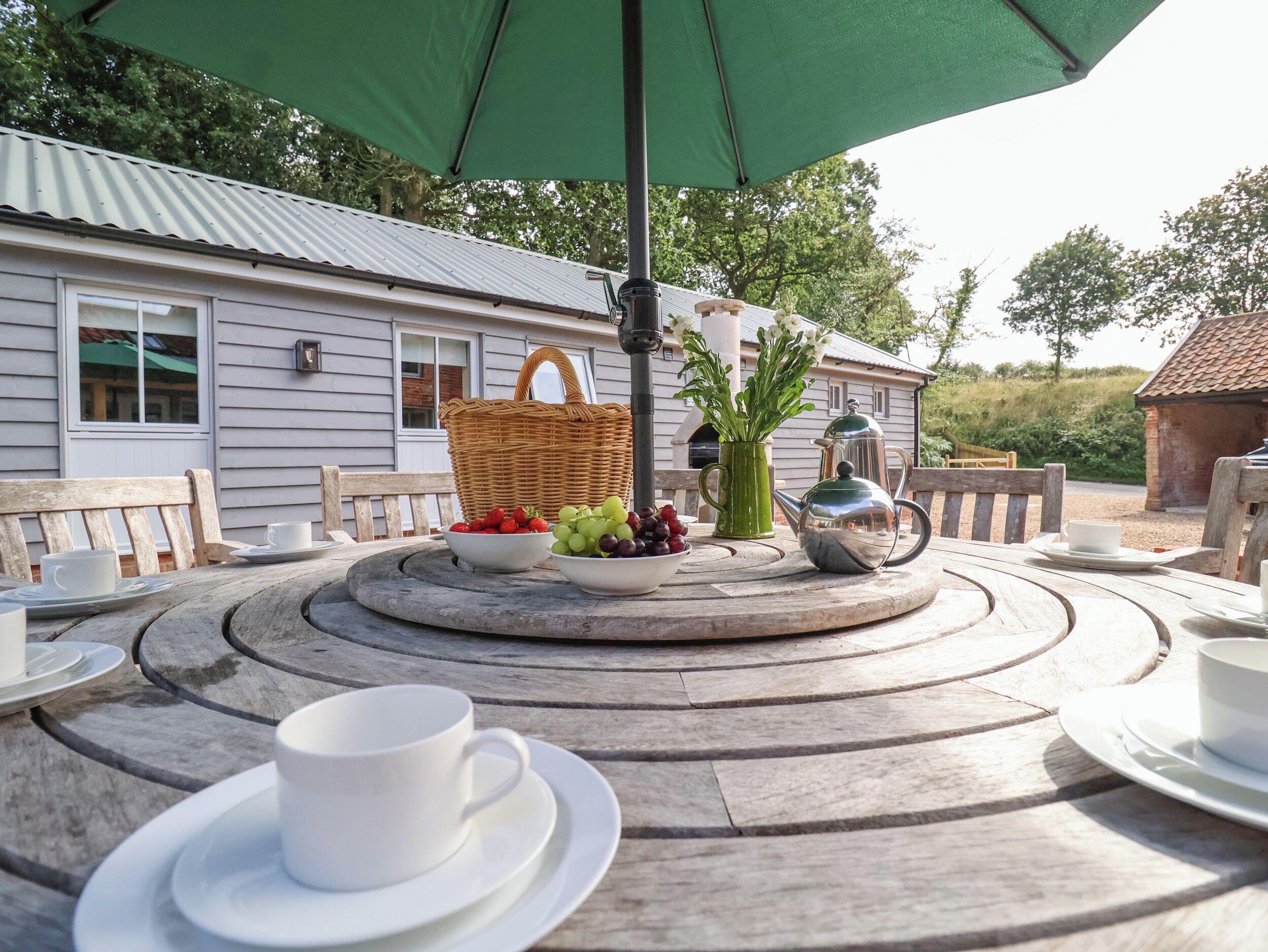 Cottage | Outdoor dining