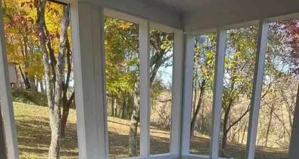 Sparta House on the Calfkiller River