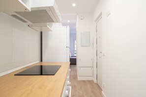 Interior - apartamento con terraza de alquiler temporal (Madrid)