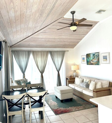 Sea Spray Ocean Villa 915