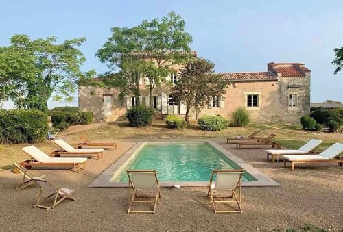 Une charmante demeure au milieu de la nature….