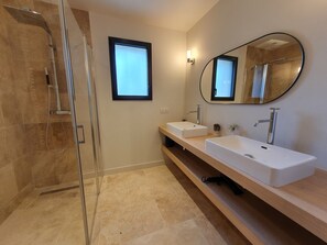 Bathroom - L'Instant Luberon (Gordes)