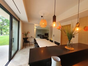 Premium Villa, Accessible, Ensuite (Bastide 4 chambres 3 sdb) | Dining - L'Instant Luberon (Gordes)