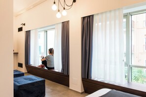 Premium bedding, down duvets, pillow-top beds, in-room safe - Spazio Gagarin Residence (Matera)