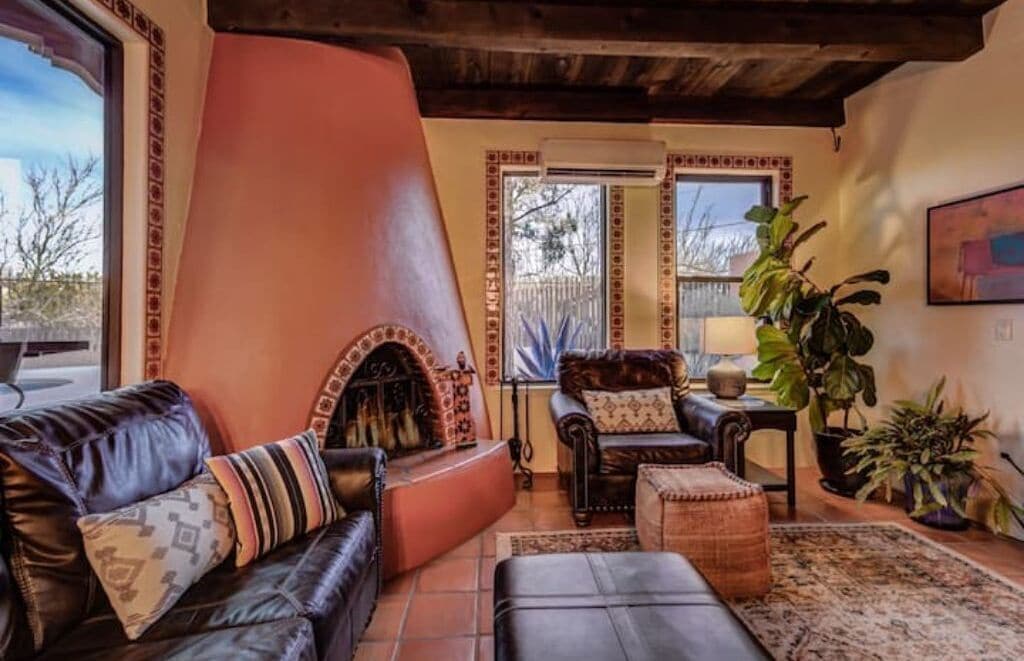 Smart TV, lareira, videogames, DVD player