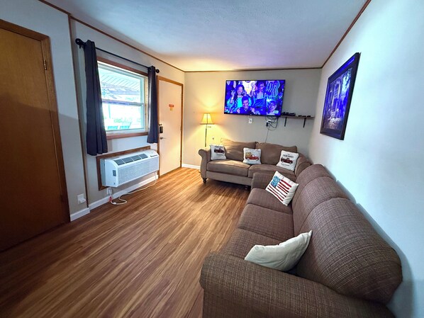 Room #8 | Pillow-top beds, blackout curtains, free WiFi, bed sheets