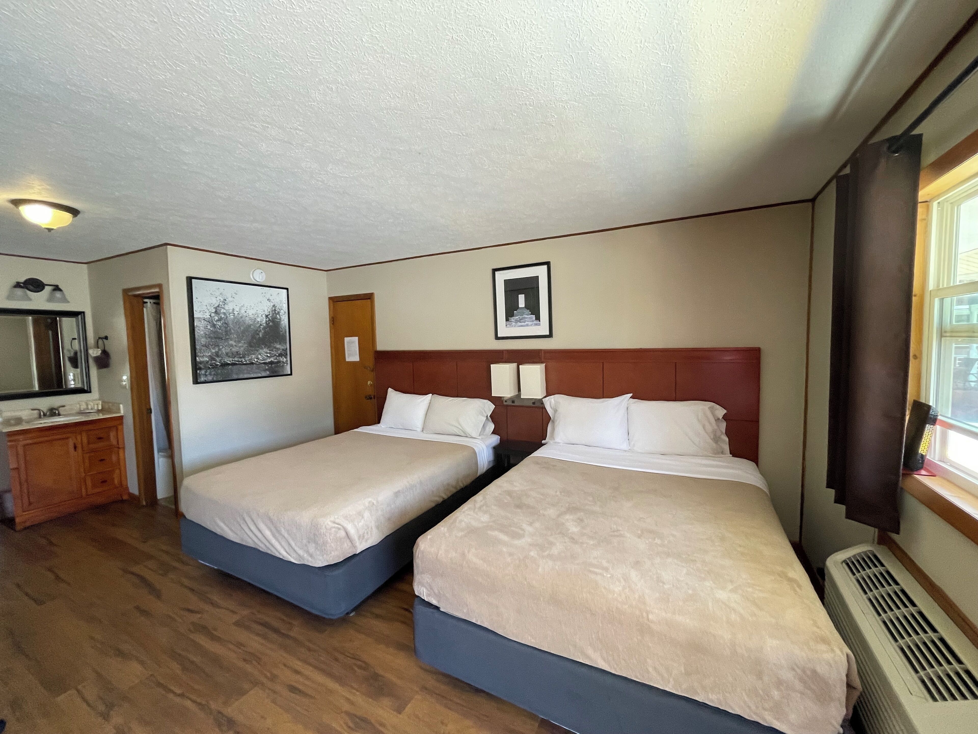 Colchones con acolchado adicional, cortinas opacas, wifi gratis