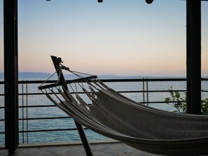 3 bedrooms, desk, free WiFi, bed sheets - Seaside Duplex Stone Villa (Lukovë)