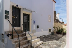 Exterior detail - Castelo Village by LovelyStay (Lisboa)