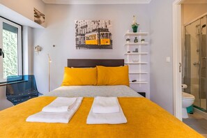 1 chambre, fer et planche à repasser, accès au Wi-Fi (inclus)