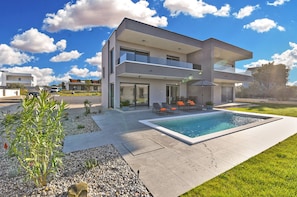 Exterior - Villa 2245/69634 (Istria - Peroj), 500m from the beach (Peroj)