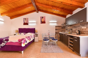 5 chambres, accès Internet