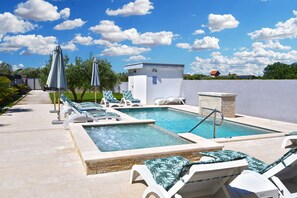 Pool - House 2262/75260 (Istria - Pomer), 500m from the beach (Pomer)