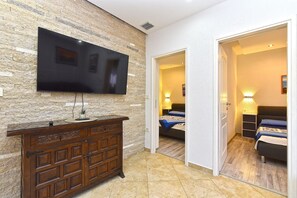 5 bedrooms, Internet
