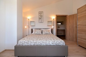 4 bedrooms, internet