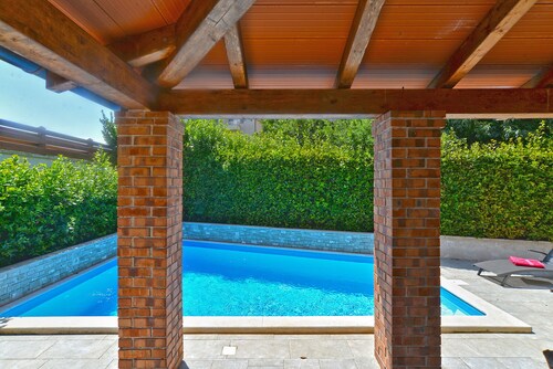 Villa 2274/75670 (Istria - Liznjan), 800m from the beach