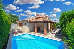 Pool - Villa 2274/75670 (Istria - Liznjan), 800m from the beach (Liznjan)