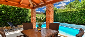 Villa 2274/75670 (Istria - Liznjan), 800m from the beach