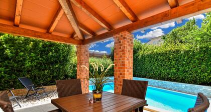 Villa 2274/75670 (Istrien - Liznjan), 800m vom Strand