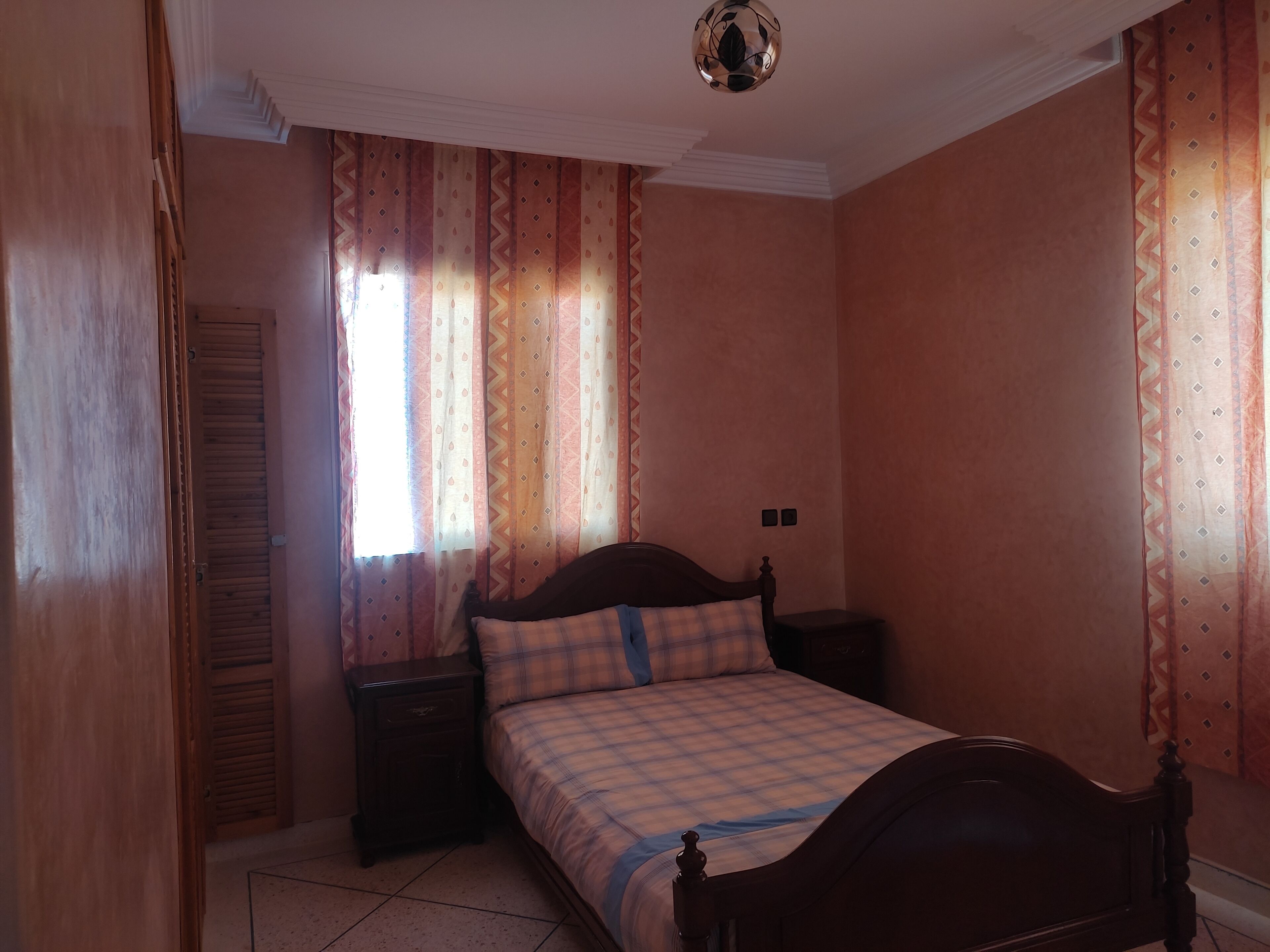 2 soverom og sengetøy