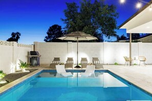 Outdoor pool, a heated pool