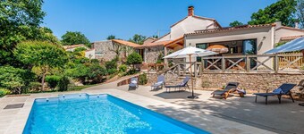 Maison Zenith - Five Bedroom Villa, Sleeps 10