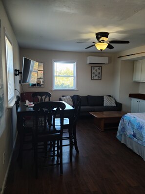 2 habitaciones, wifi gratis y ropa de cama 