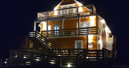 Red Beard's Retreat Suite 1 - Cozy, Private getaway 2 BR 1 Bath