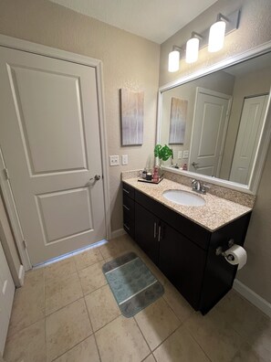 Handtücher, Toilettenpapier