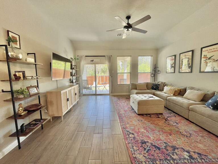 Whole Home! 3br/2ba Family-friendly Rental Near Austin Airportgreat Amenities! - Buda, TX