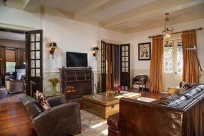 Luxury Suite, 1 Bedroom | Living area - The Inn at Tacaro Estate (Tracys Landing)