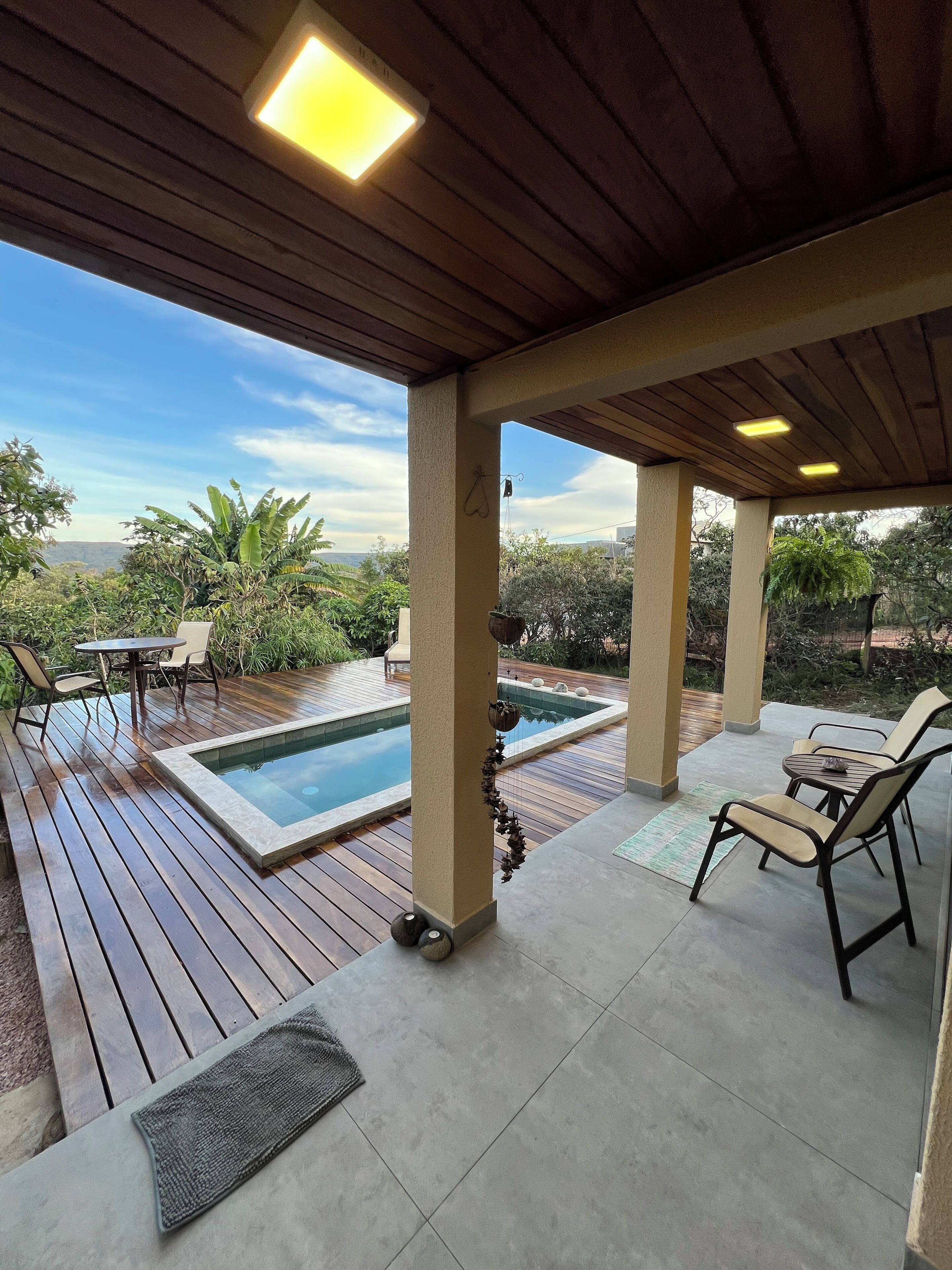 特色装修、特色家居、免费 WiFi、床单