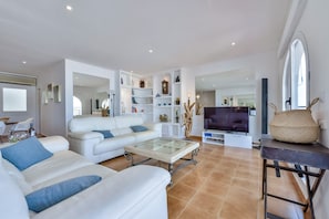 TV - Apartment Nautica Bay Moraira (Moraira)